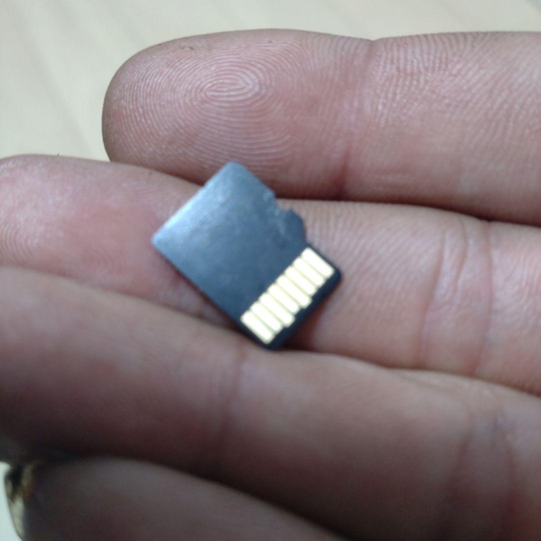 美品です！ＧＰＳ付きコムテックのドライブレコーダーになります！zdr041です！