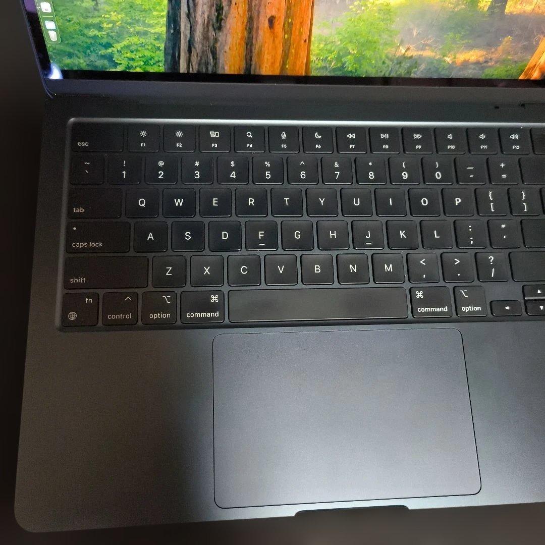 MacBook Air 13インチ M3 メモリ 8g 256gb us おまけ