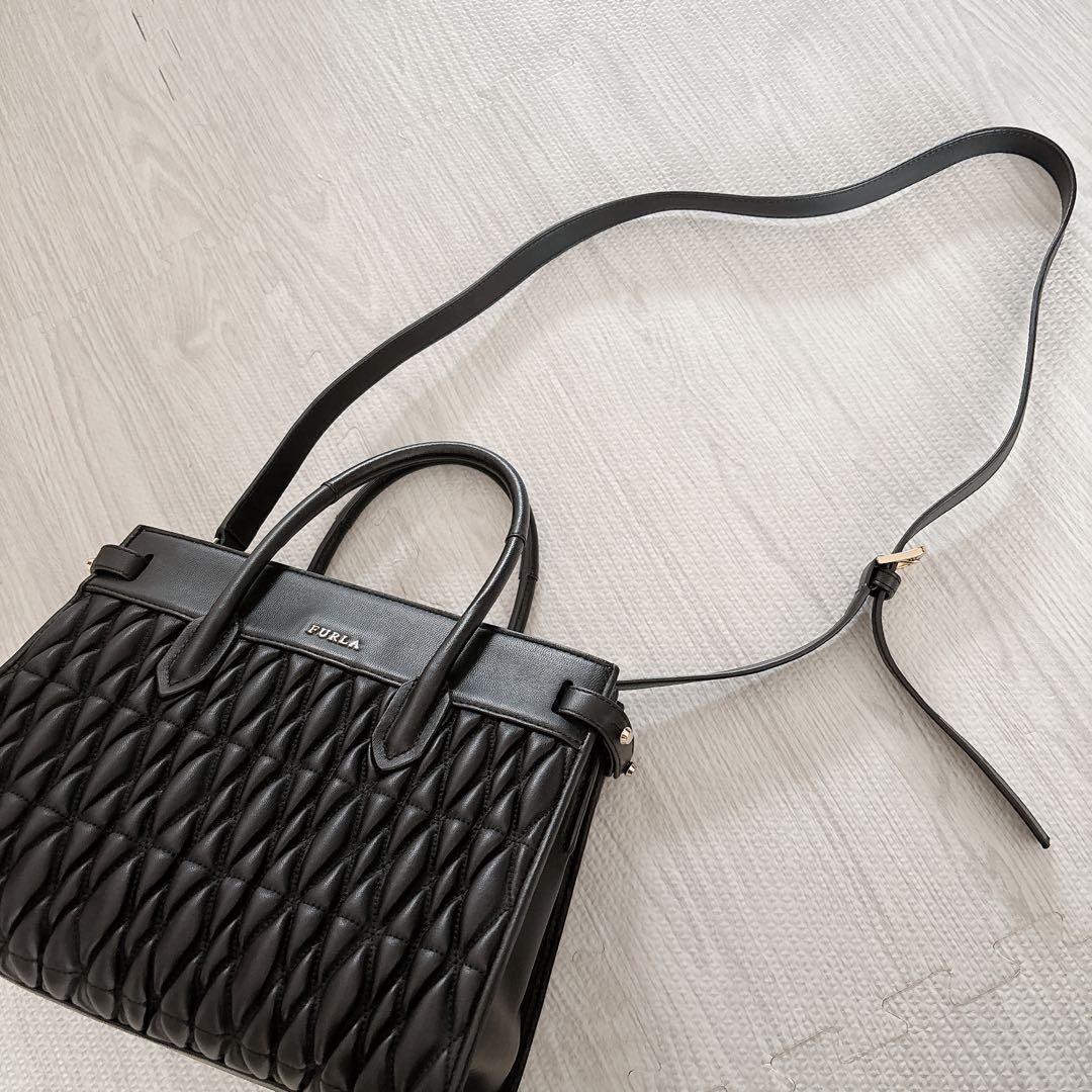 ※限定値下げ中※【FURLA】キルティング ハンドバッグ 黒
