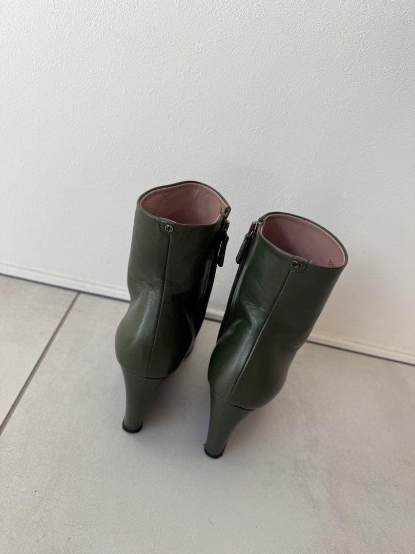 専用GUCCI オリーブグリーン レザー ウェッジヒールブーティ37h