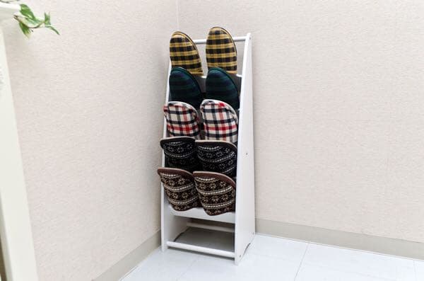 玄関の空きスペースに！！スリッパラック 5段