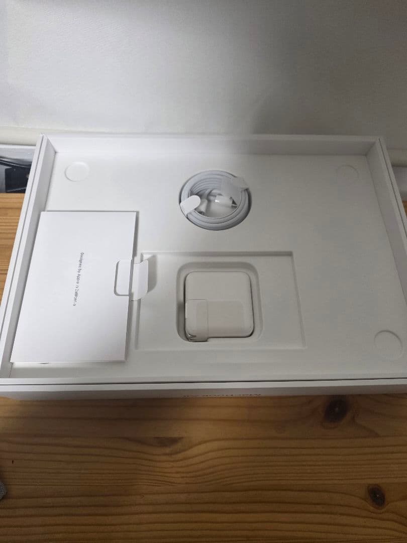 MacBook air m1 メモリ16gb ストレージ1tb ゴールド