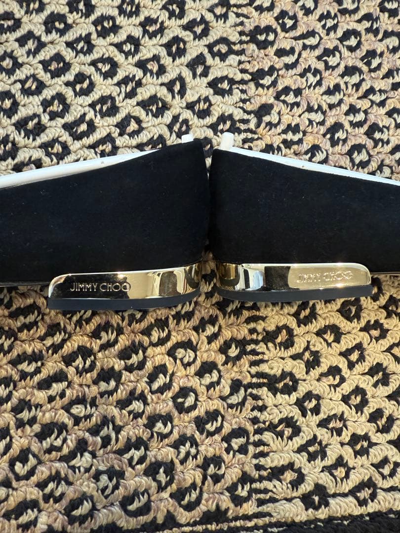 12/8までの掲載　JIMMY CHOO ブラック フラットシューズ