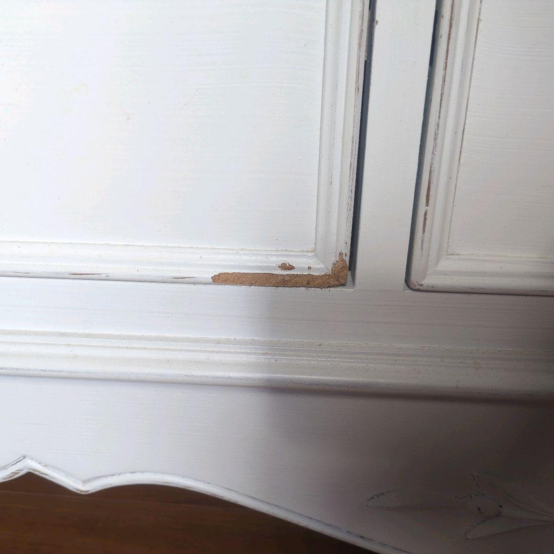 【送料込み】カントリーコーナー 仏製風フレンチ白キャビネット