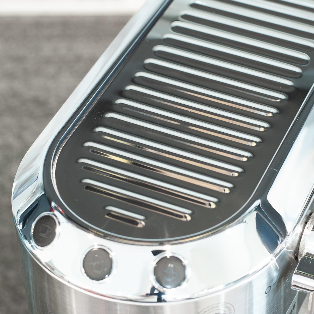 DeLonghi デロンギ デディカ EC680M エスプレッソマシン