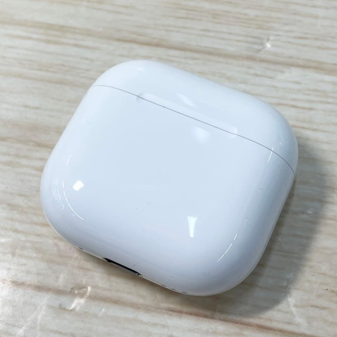 AirPods（第4世代）アクティブノイズキャンセリング搭載 mxp93j/a
