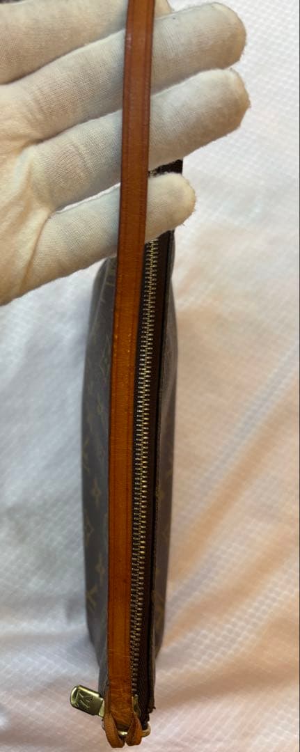 LOUIS VUITTON ポシェット アクセソワール キーフォルダー付き