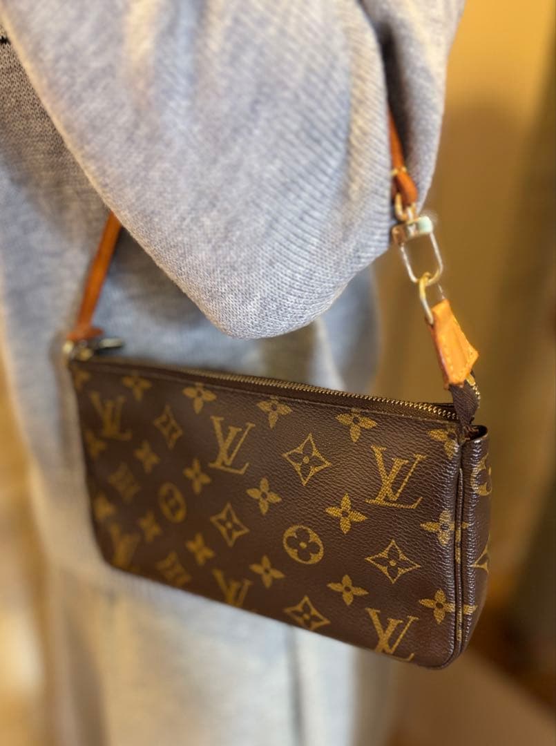 LOUIS VUITTON ポシェット アクセソワール キーフォルダー付き