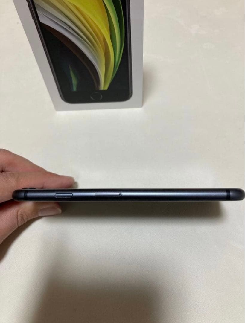 【美品】iPhone8ブラック 本体のみ　バッテリー容量91%