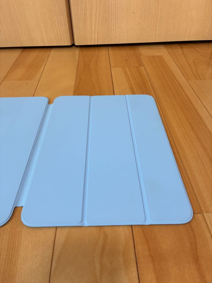 iPad(第10世代) シルバー Wi-Fi 64GB 純正カバー付