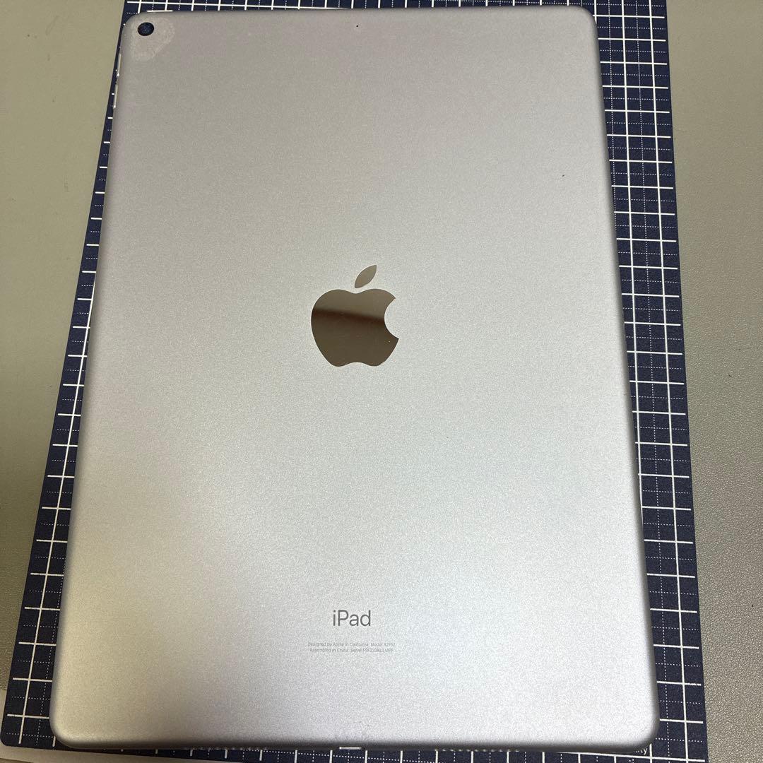 Apple iPad Air 第三世代　社外キーボード付き　64GB シルバー