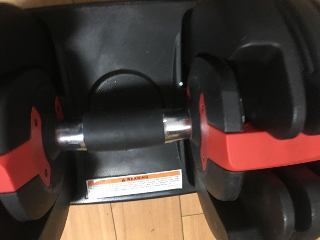 ② 可変式ダンベル 24Kg x 1個