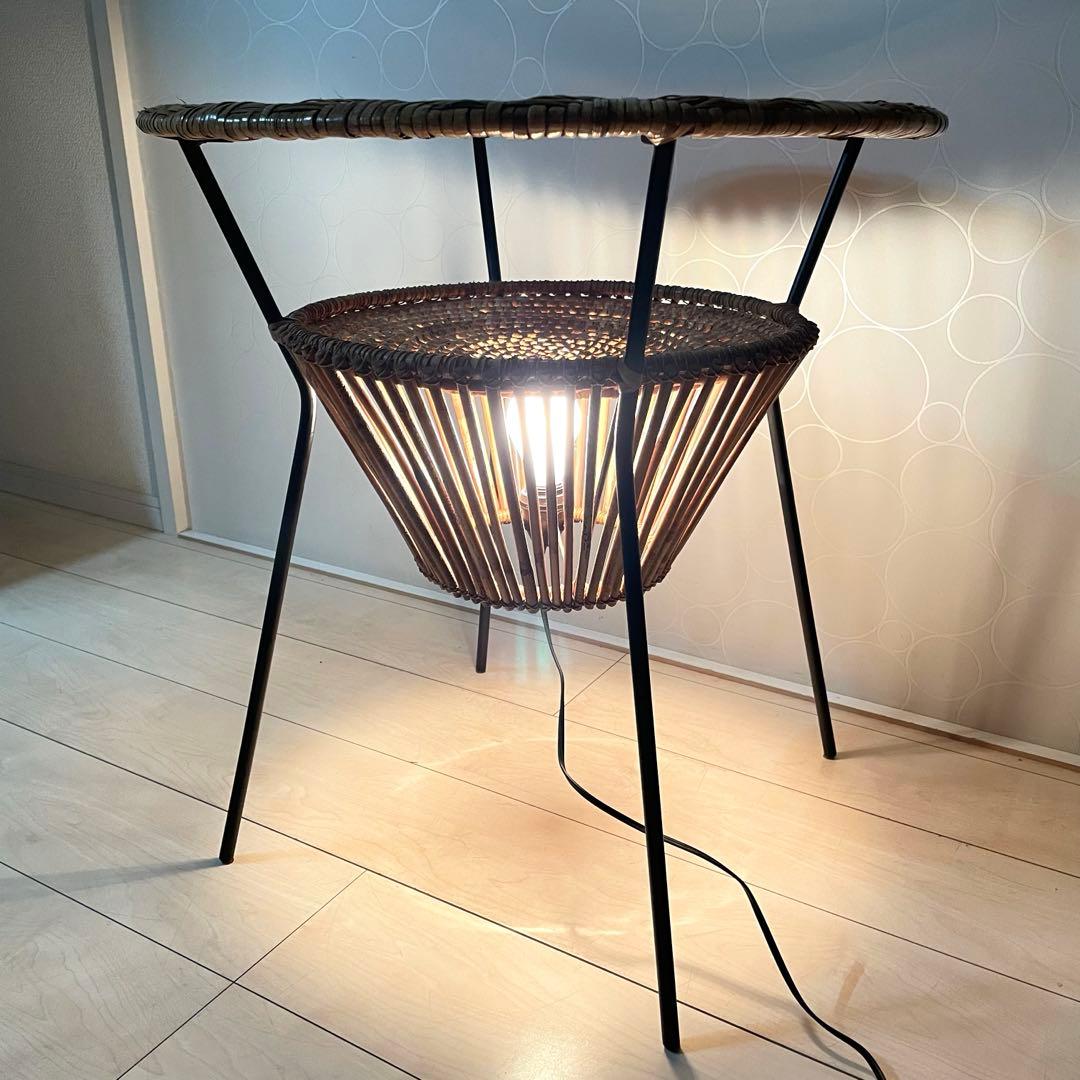 【美品】ラタン ガラス天板 サイドテーブル 照明付き 間接照明 籐家具 アジアン