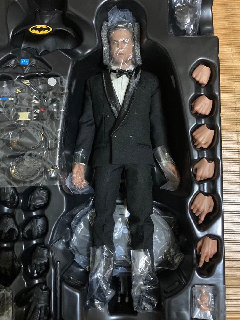 ホットトイズ バットマンリターンズ バットマン & ブルース・ウェイン