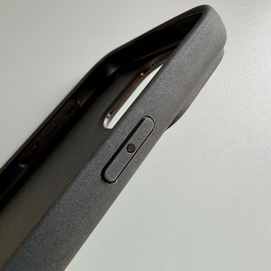 新品 未使用 プラダ PRADA iPhoneケース 16 ProMax ロゴ