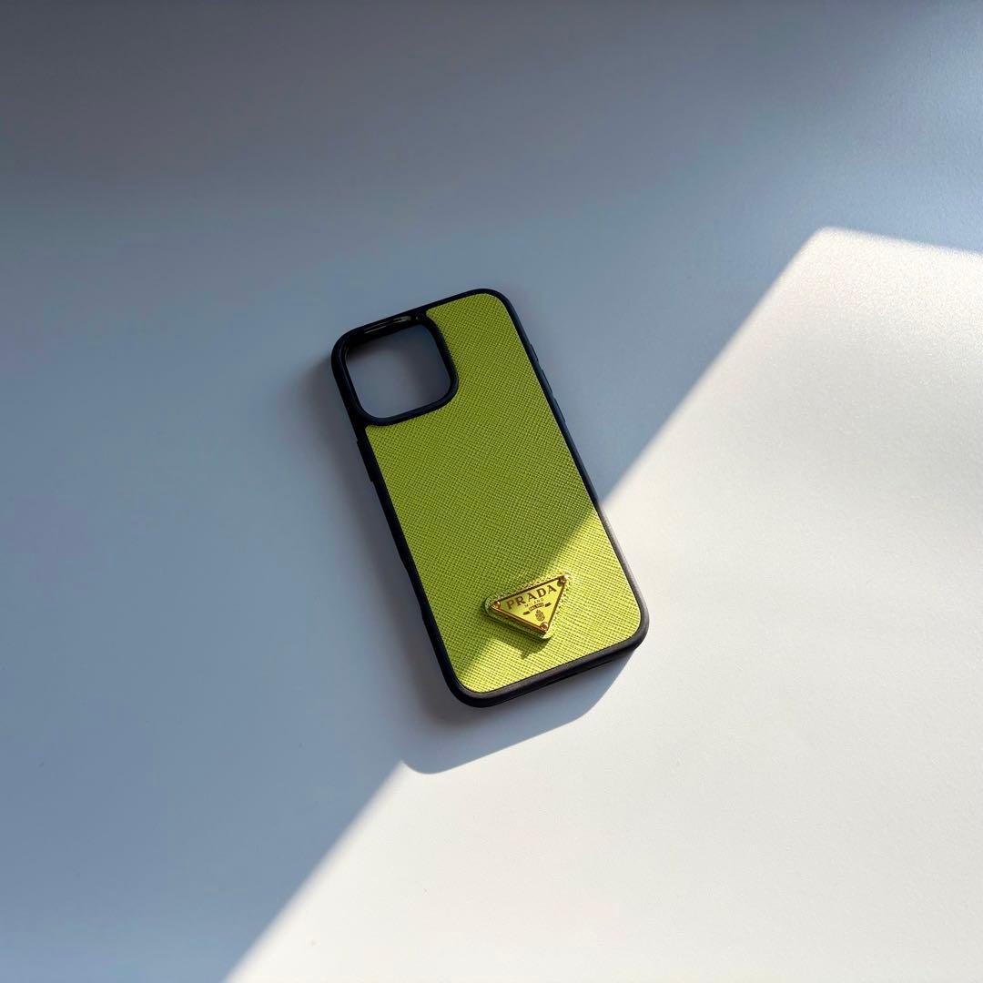 新品 未使用 プラダ PRADA iPhoneケース 16 ProMax ロゴ