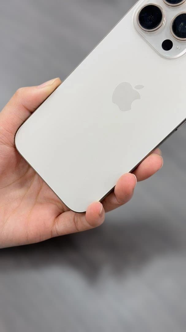 Apple iPhone 16 Pro 256GB SIMロックなし 90%