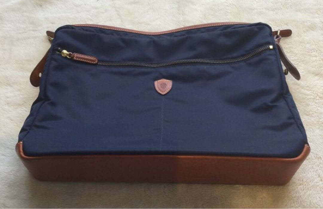 コアラのマーチ　フェリージ　インナーバッグ付き5WAYブリーフバッグ