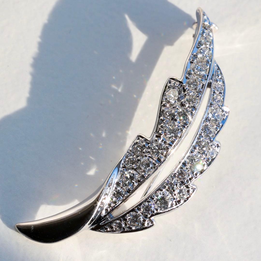 Pt900 ブルーリバー ダイヤモンド 0.66ct ブローチ