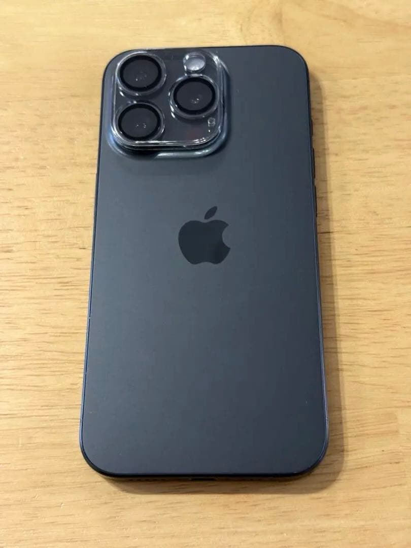 美品 Apple iPhone 15 Pro 256G箱なし　おまけケース付き