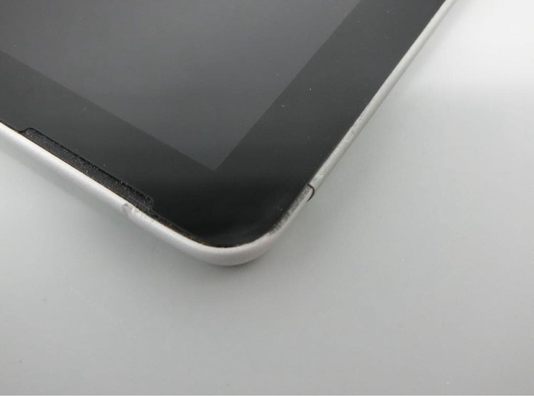 Surface GO2 キーボード付き（2in1 タブレットPC）