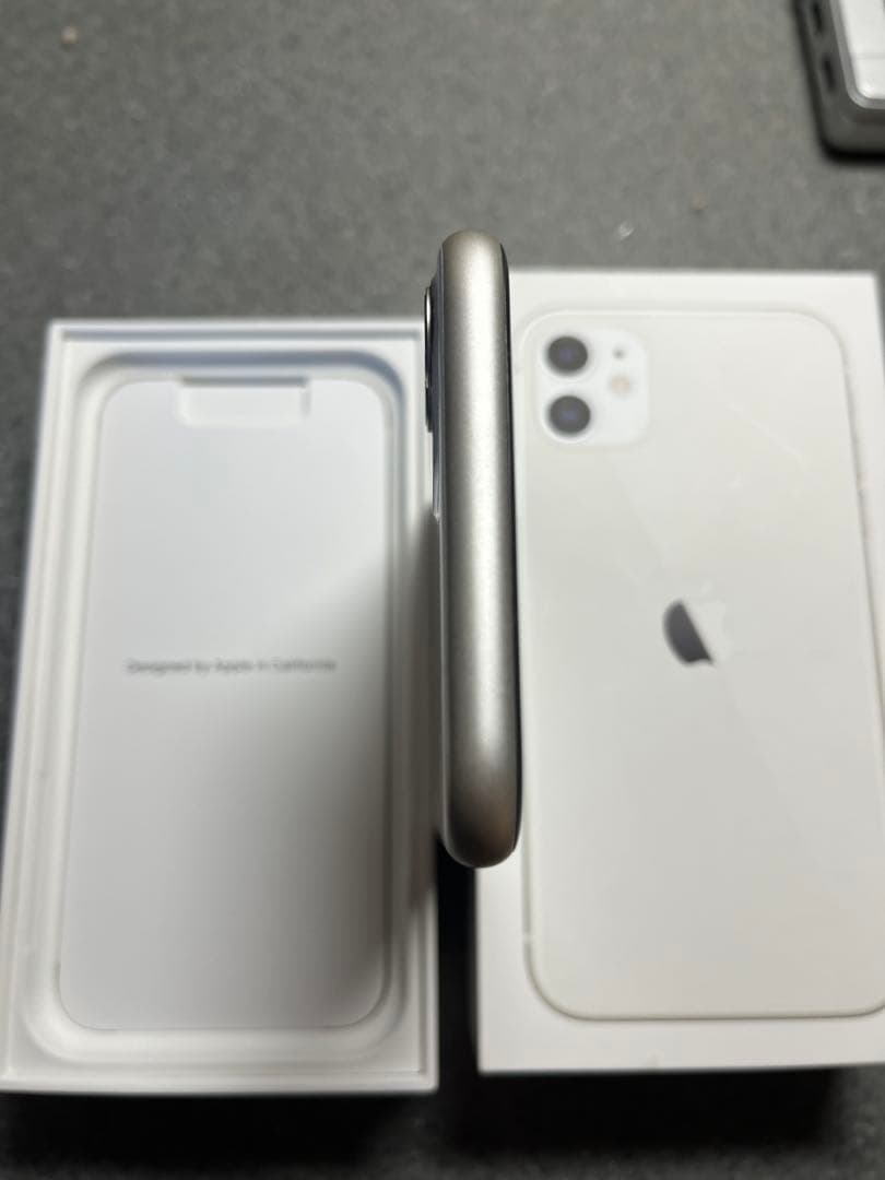 Apple iPhone11 ホワイト 64GB 本体