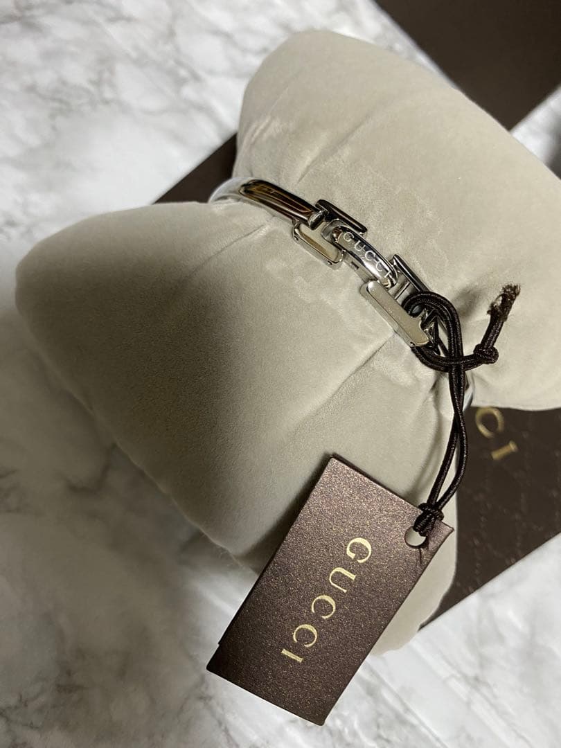 GUCCI 1400 L シルバー 時計