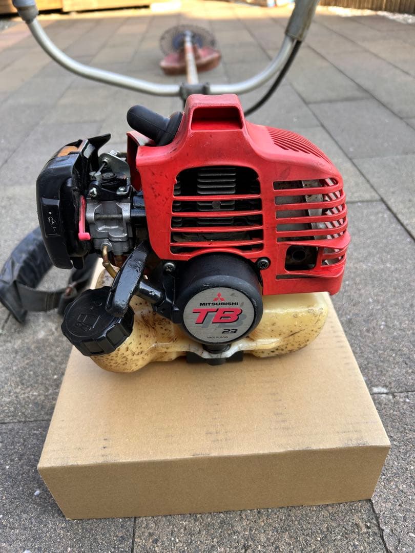 マルナカ草刈機　三菱エンジン　動作確認済み