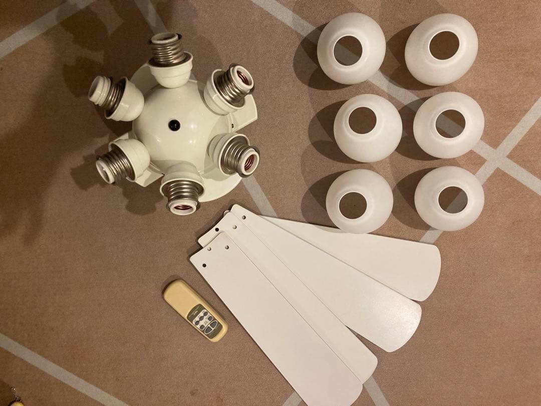 ホワイト シーリングファン ライト付き