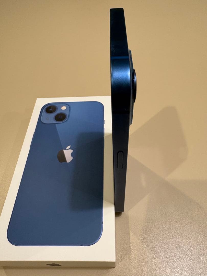 【美品】iPhone 13 128GB SIMフリー バッテリー85% 箱付き