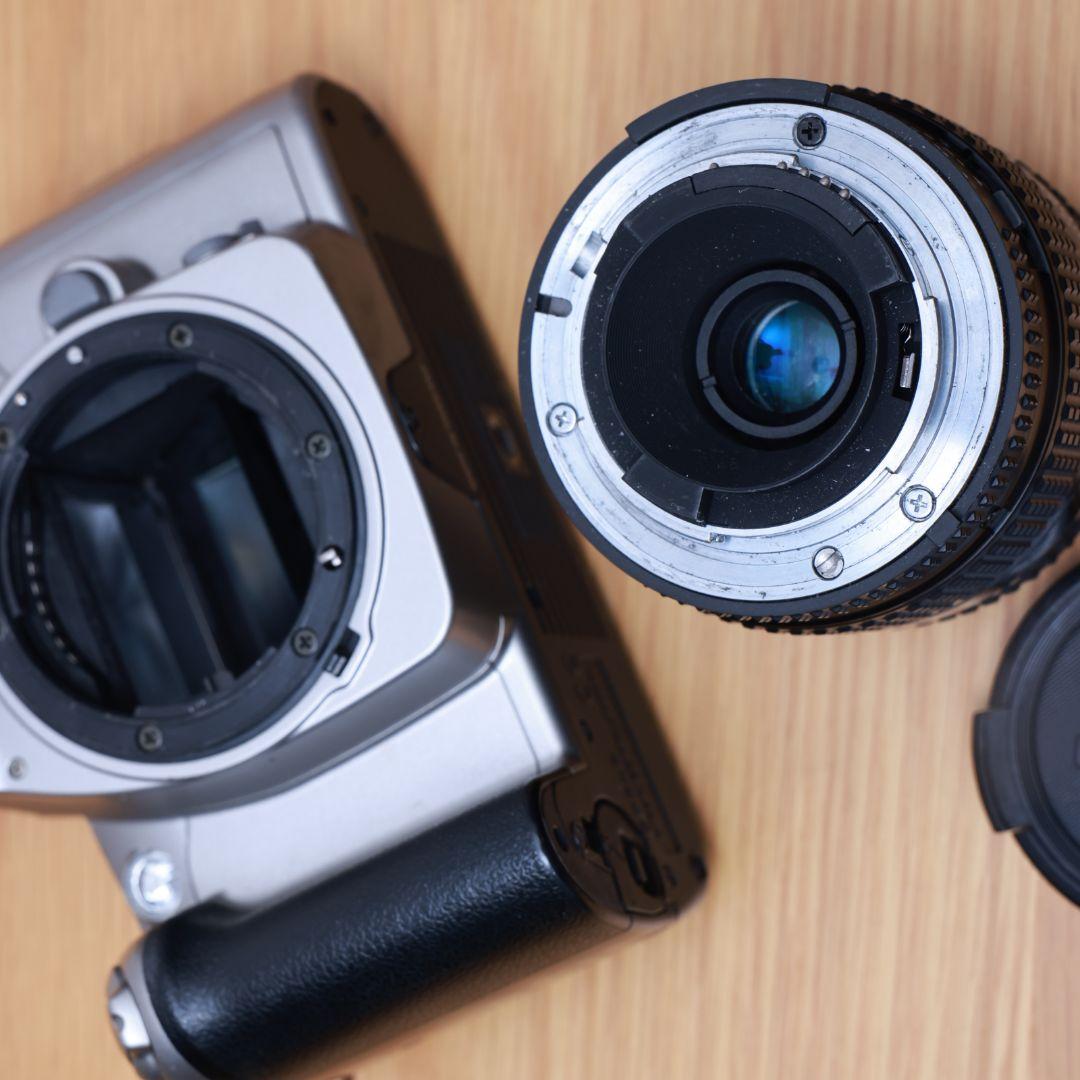 フィルムカメラ Nikon Us レンズ フィルム電池付き