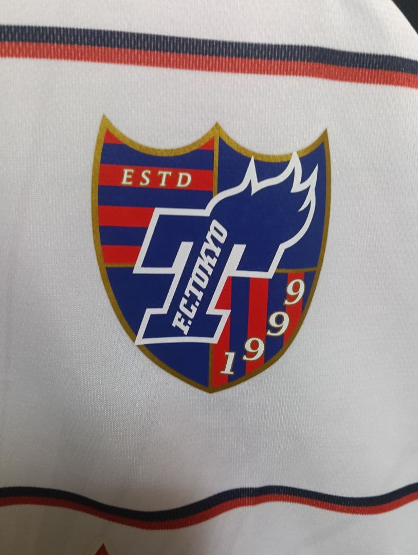 【激レア・美品】 FC東京 ネイサン・バーンズ サイン入り2016Aユニフォーム