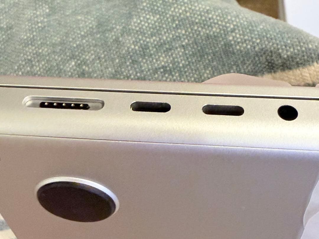 【美品】MacBook Pro M1Proチップ 16GB/512GB