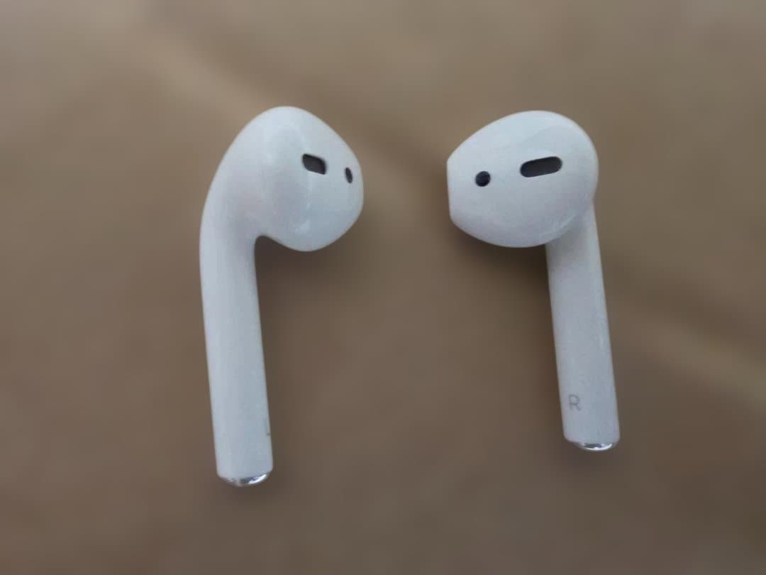 AirPods 本体 充電ケース付き