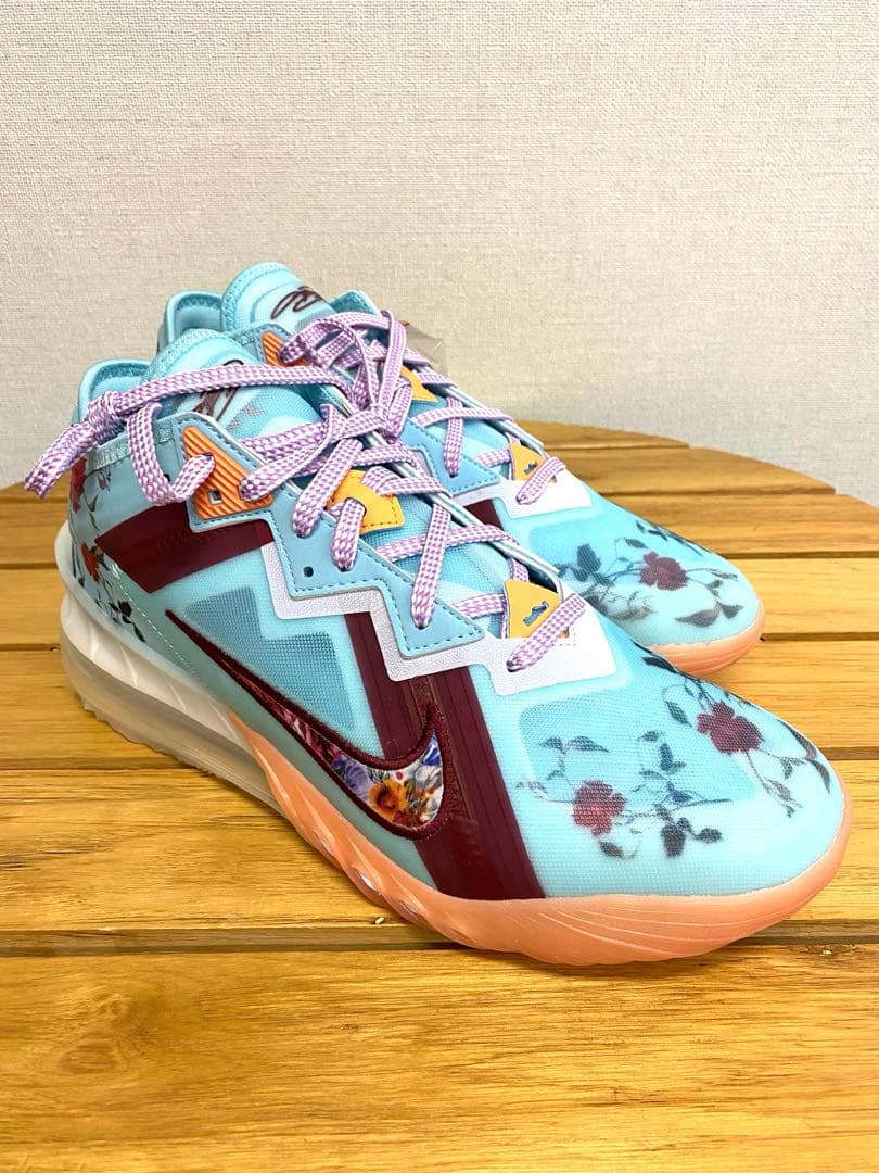 シューズ(男性用) NIKE LEBRON XVIII LOW \"FLORAL\" 28cm