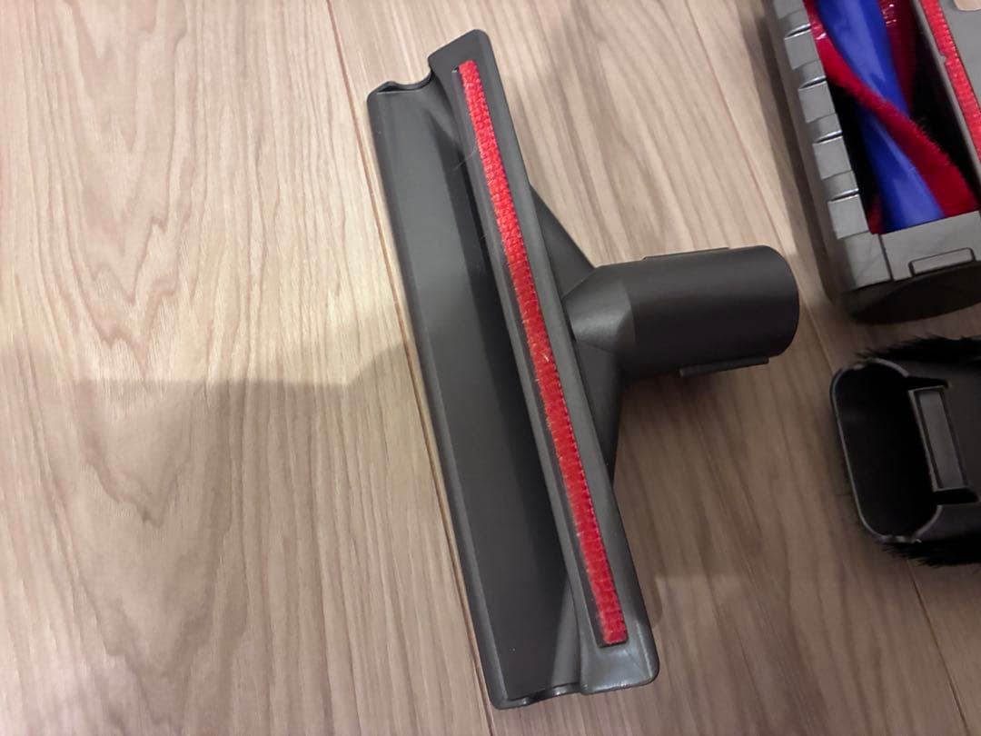 Dyson V8 コードレス掃除機