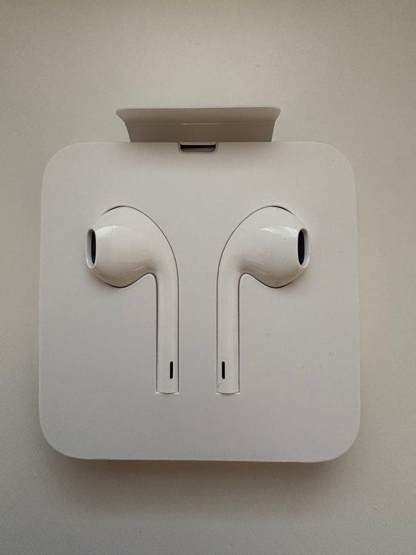 Apple iPhone XR ブラック 本体　箱、イヤホン付き