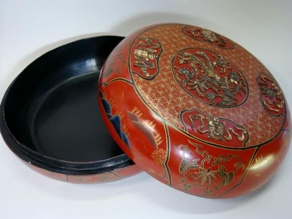 食籠■朱塗り漆器 古い蓋物 象嵌 菓子鉢 鳳凰 花唐草 魚 時代物 骨董品■