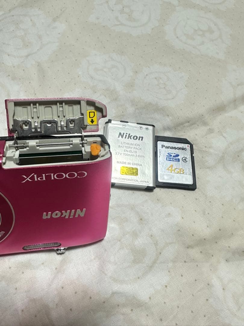 【美品】Nikon COOLPIX S3100 デジタルカメラ　ピンク