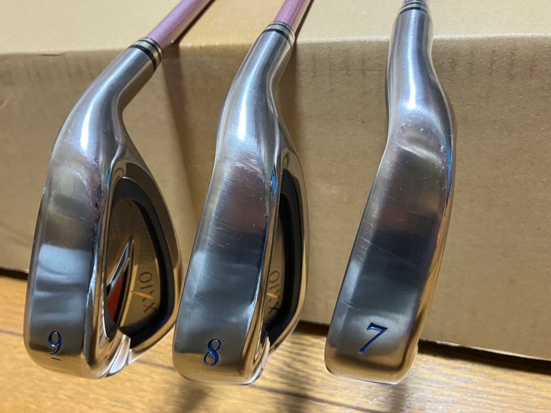 ゼクシオ8 レディース クラブセット 10本(L/ボルドー)