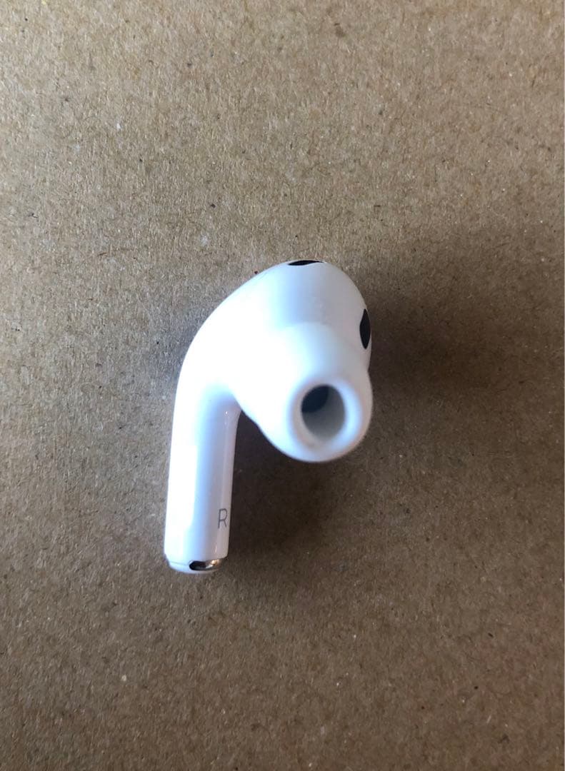 AirPods Pro第2世代　イヤホン　右耳 Type-C A3047