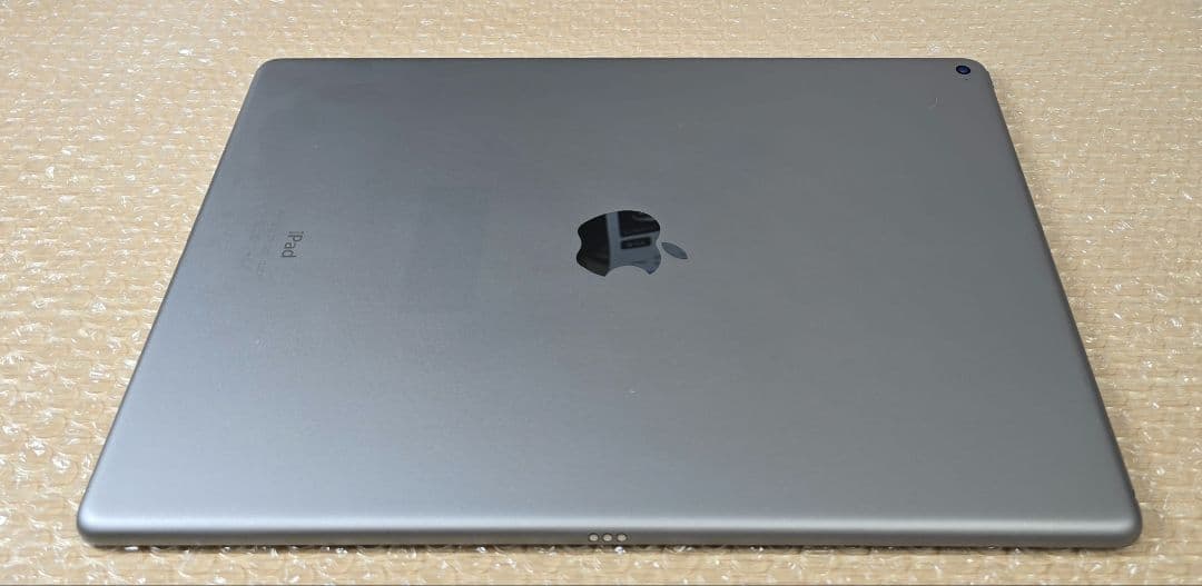 と*ん様 比較的美品■iPad Pro 12.9インチ■第1世代■バッテリー極良