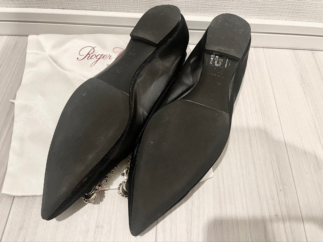 ★年末値下【美品】Roger Vivier フラットシューズ　37½ 24cm