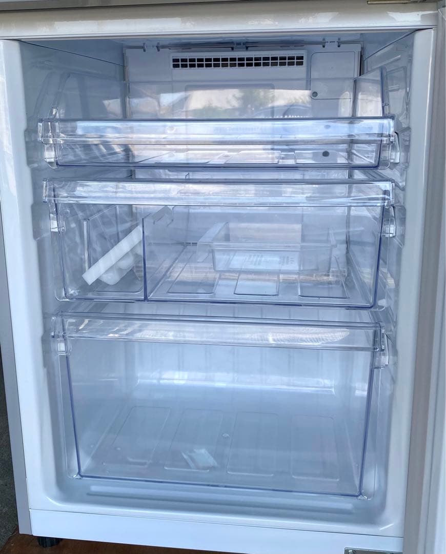 シャープ　ノンフロン冷凍冷蔵庫　SJ-C27E-S 2018年製　271L