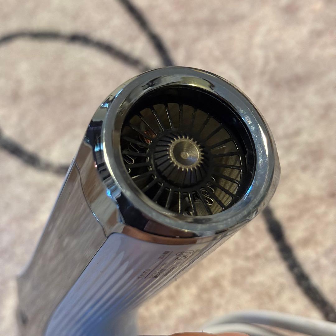 リファ　2024年製　RE-AX-02A 難あり