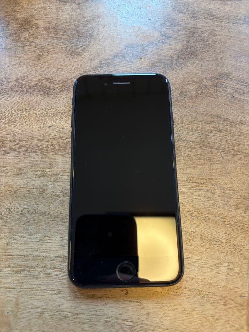 iPhoneSE 第二世代　128G ブラック　iFace付き