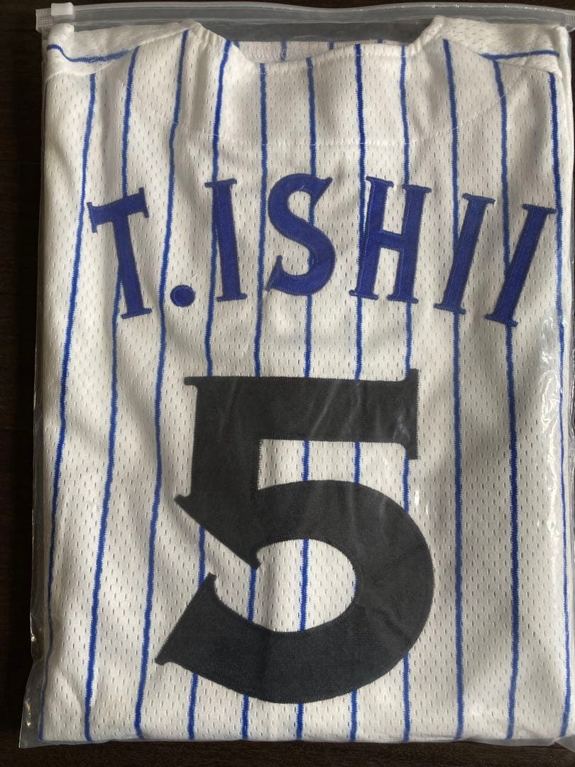 新品⭐︎横浜DeNAベイスターズ復刻ユニフォーム　サイズ L豪華刺繍 石井琢 #5