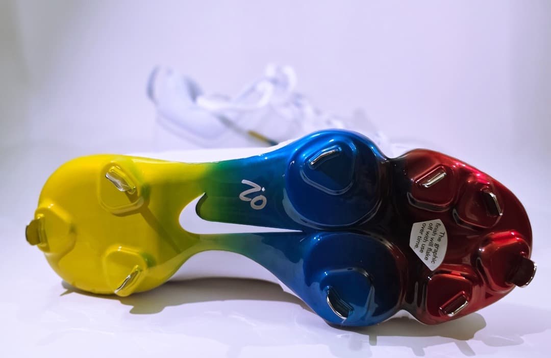 新品2026年USA限定★Nike★トラウト 9 Proレインボー★26cm☆