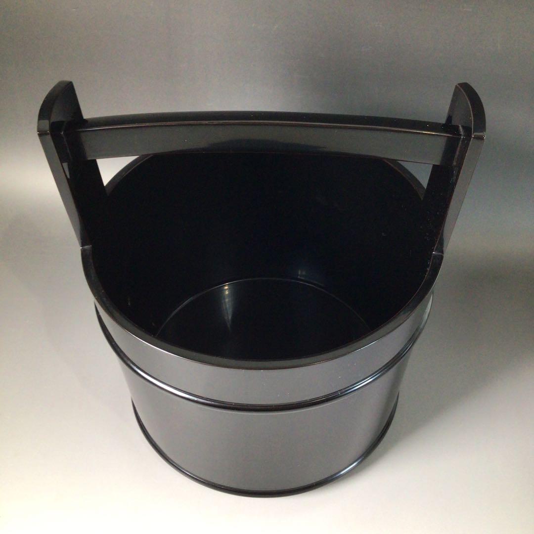 Ｓ９３　水指　『塗師　川瀬表完作』『黒真塗』『手桶水指』　共箱　茶道具