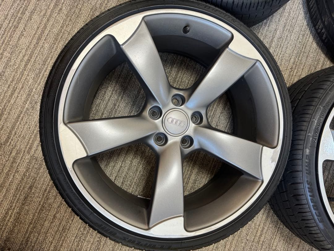 アウディ WSP ITALY 19インチ